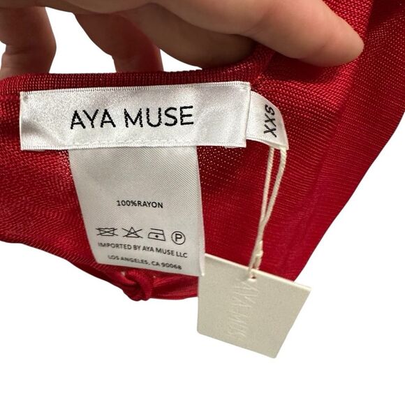New Aya Muse Cinnabar Knit Tied Draped Halter Crop Top XXS Red - Picture 6 of 6